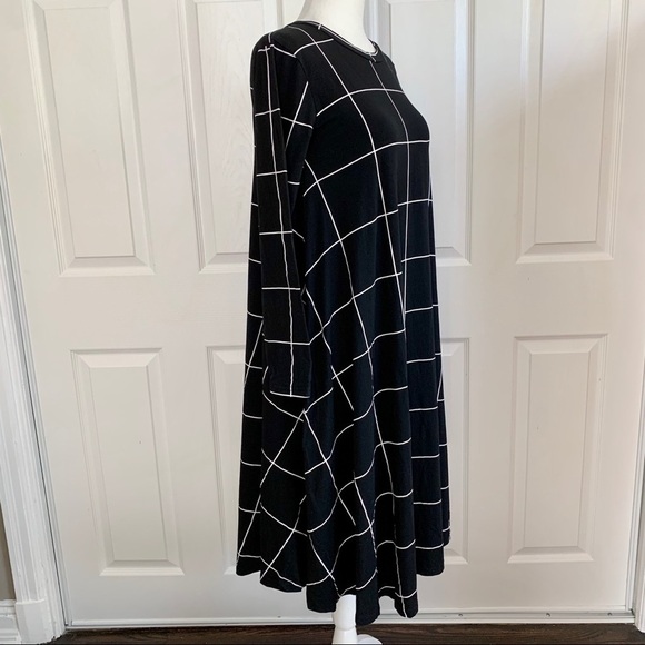 Jacey Lane Black Windowpane Plaid Long Sleeve Swing Dress - Picture 3 of 7